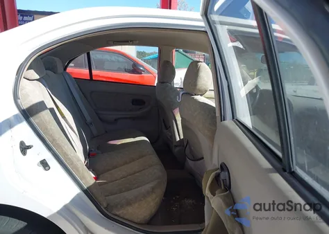 2001 Hyundai Elantra Gls z USA, uszkodzony, nr VIN KMHDN45D81U068171